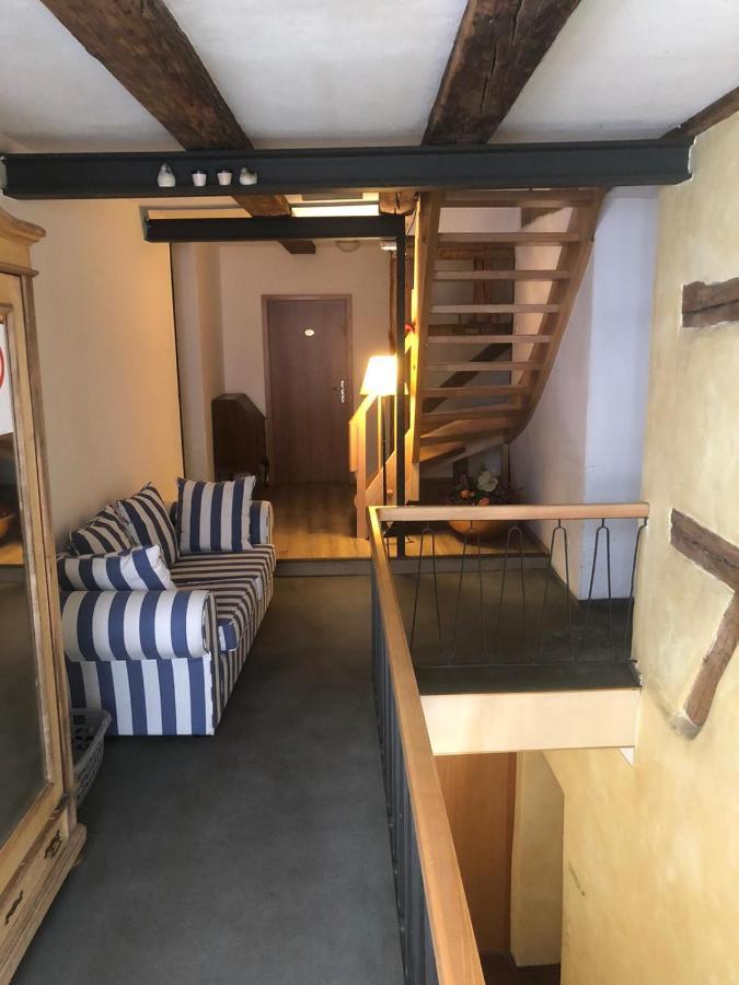 Brauereigasthof Hotel Schluessel 깅엔안데어브렌츠 외부 사진