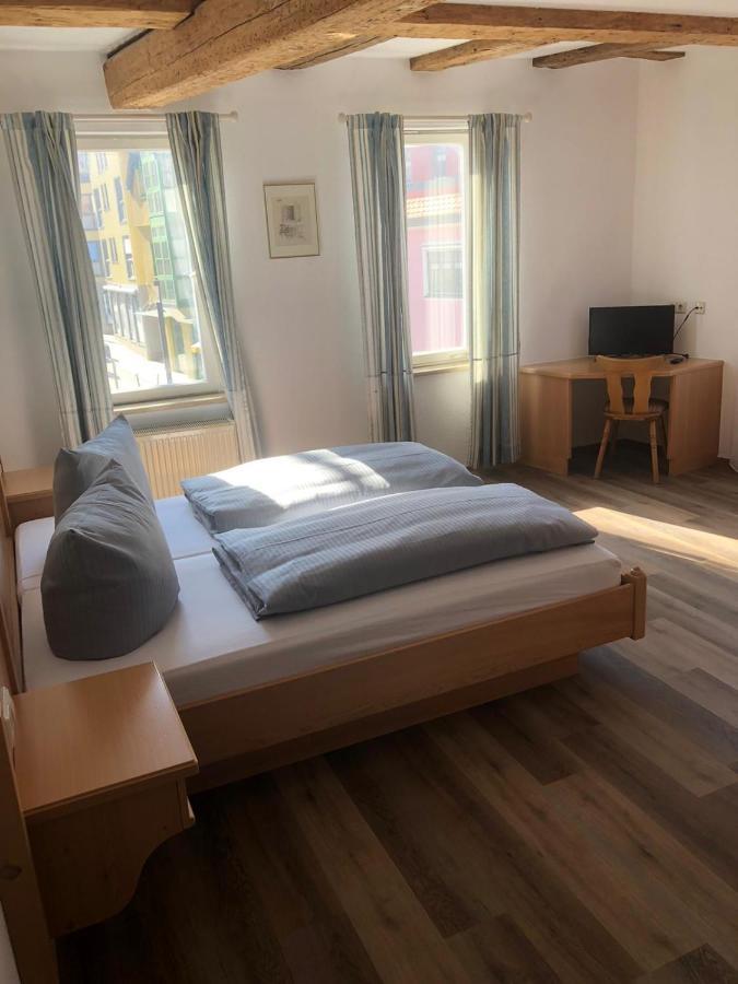 Brauereigasthof Hotel Schluessel 깅엔안데어브렌츠 외부 사진